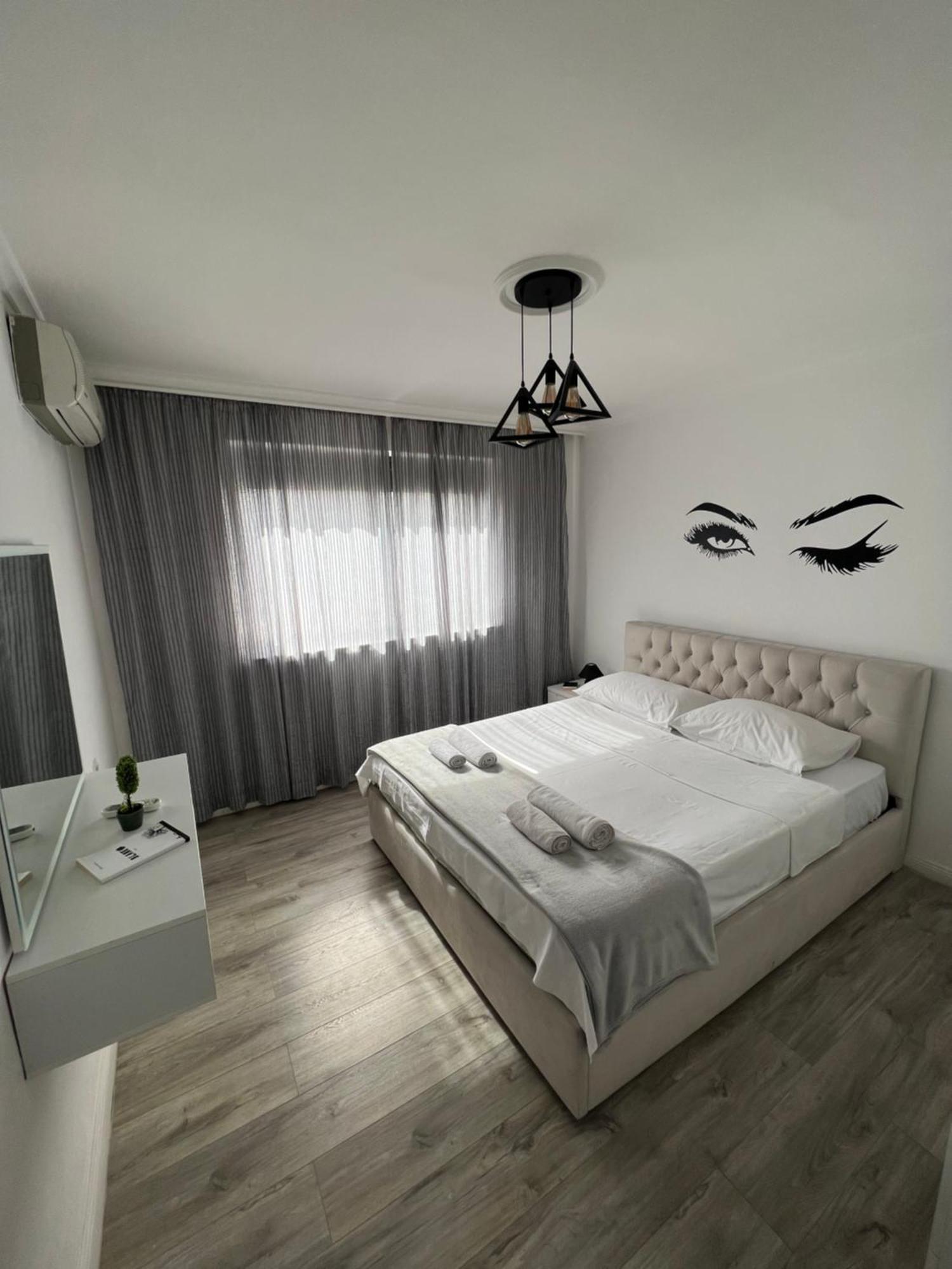 טיראנה Skanderbeg View Apartments מראה חיצוני תמונה